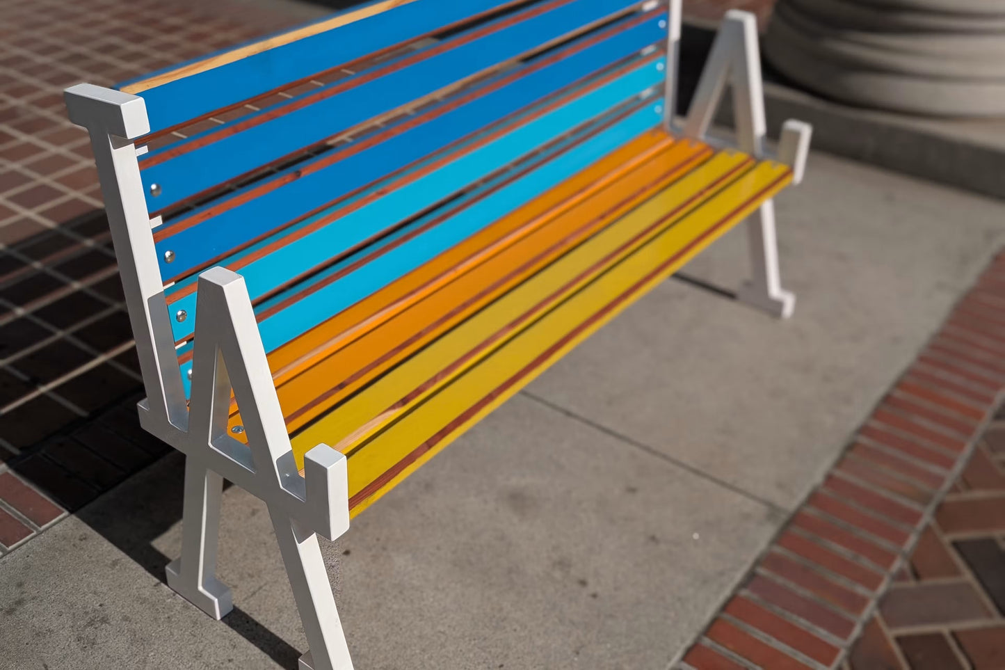 LA Bench